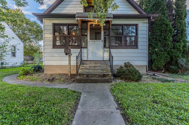 710 W Washington St, Hoopeston, IL 60942