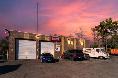6000 W Ogden Avenue - Photo 1