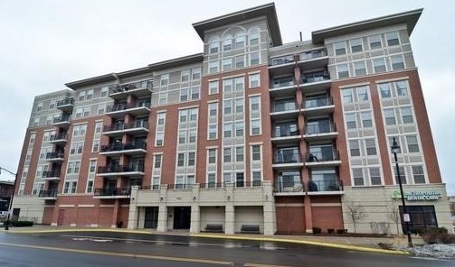 656 Pearson St Unit 408, Des Plaines, IL 60016