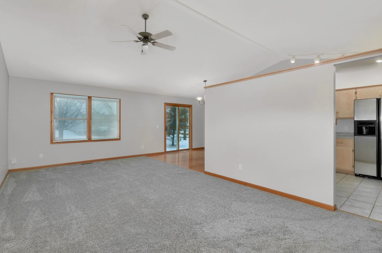 856 Warne Ct, Elburn, IL 60119-9153