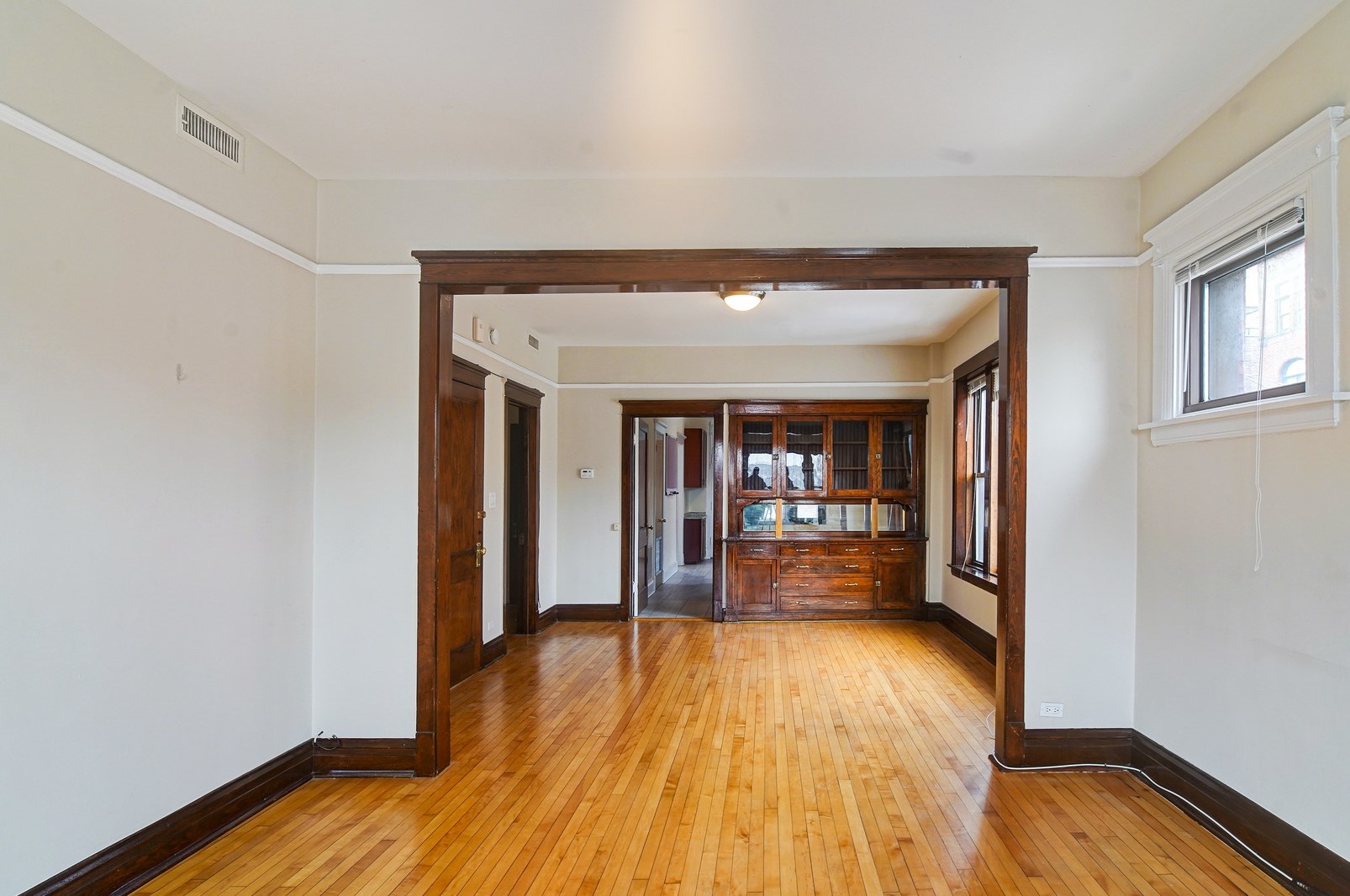1200 W Grand Ave # 2, Chicago, IL