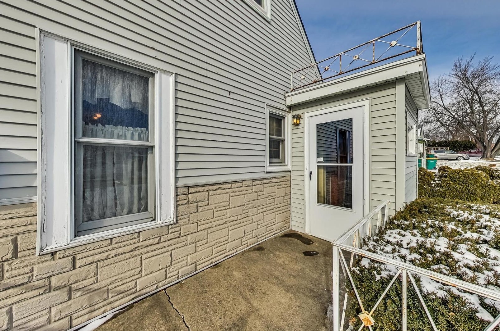 1504 East End Ave, Volo, IL 60073