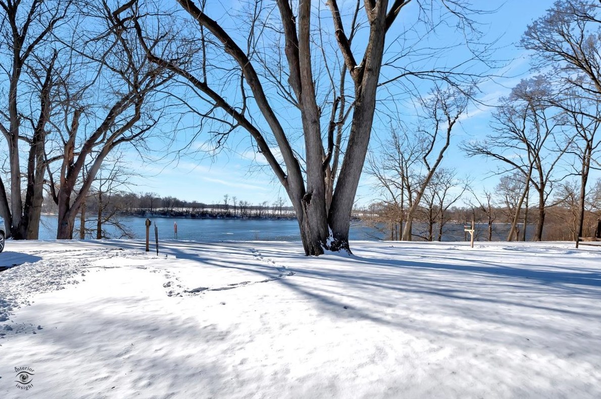 1813 Lakewood Dr, Lorenzo, IL 60481-1725