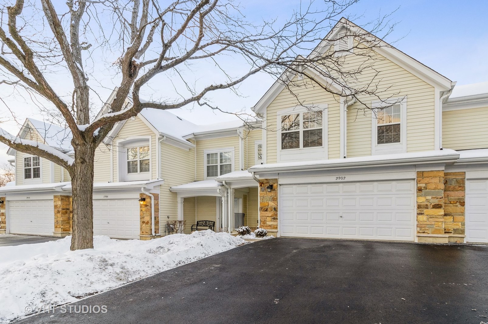 2902 Belle Ln, Schaumburg, IL 60193-5719