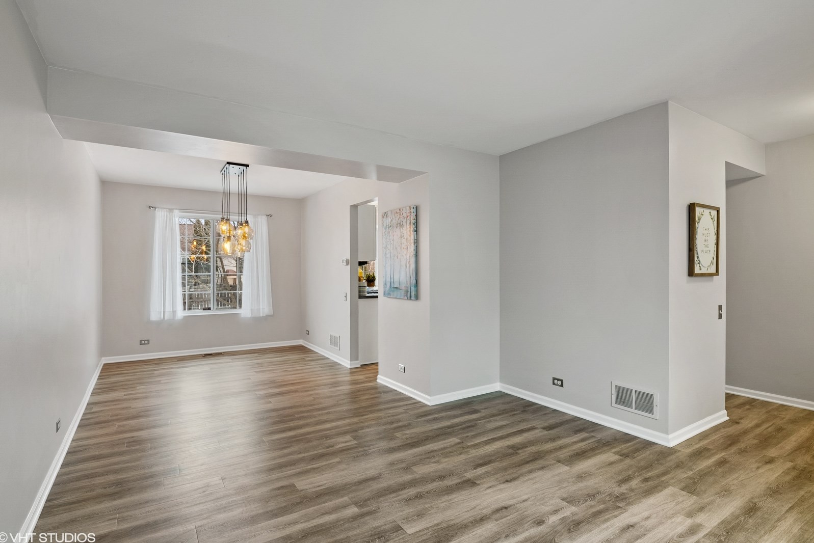108 Oxford Cir, Volo, IL 60030-7936