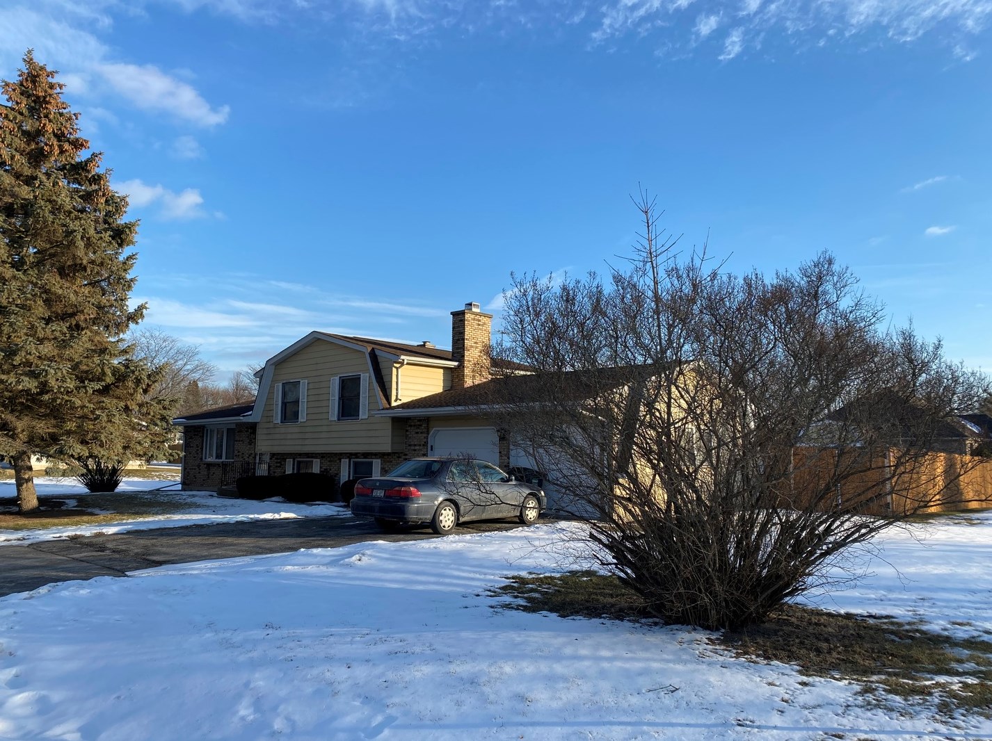 2519 6th St, Winthrop Hbr, IL 60096-1118