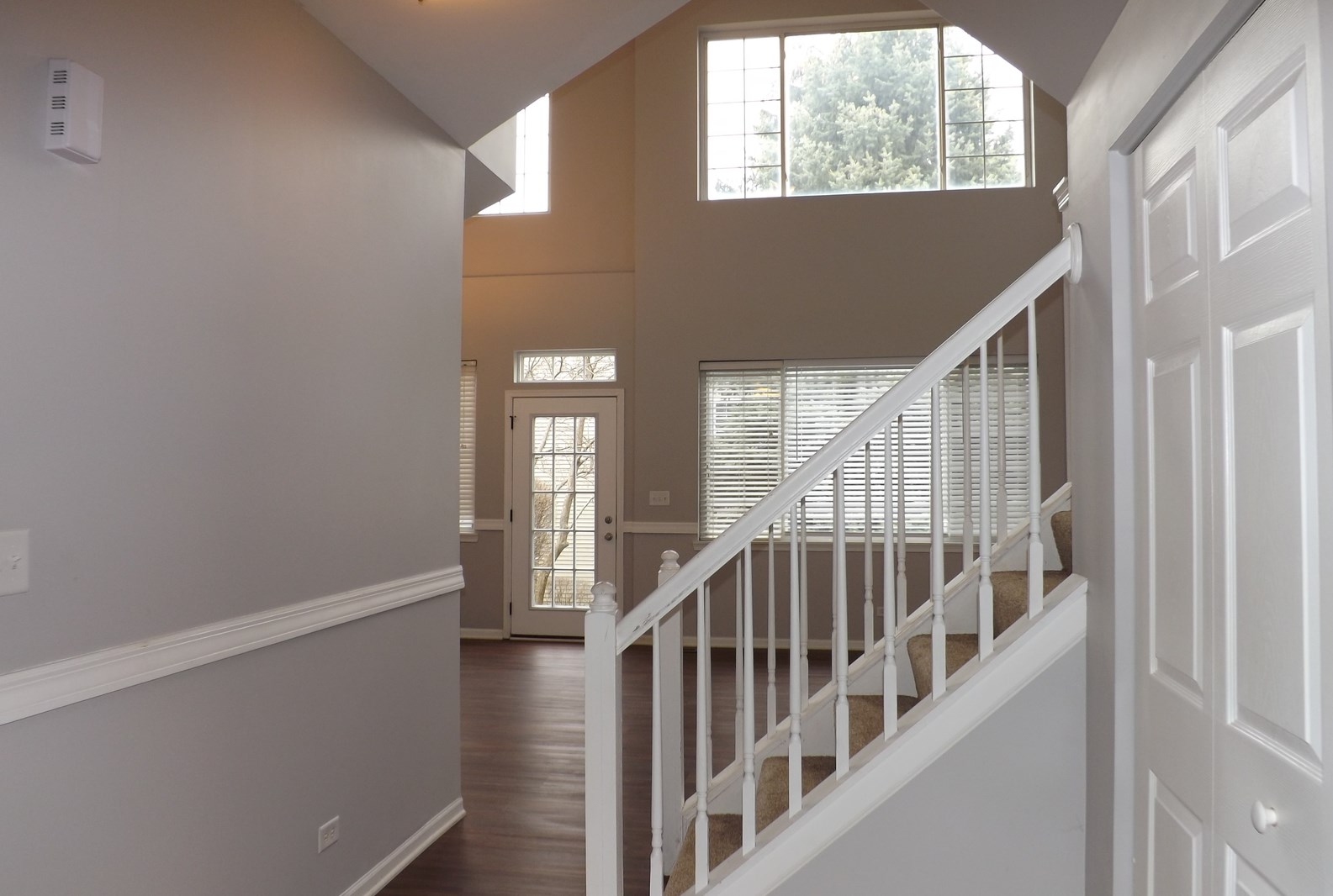 3101 Anton Dr, Aurora, IL 60504-6665