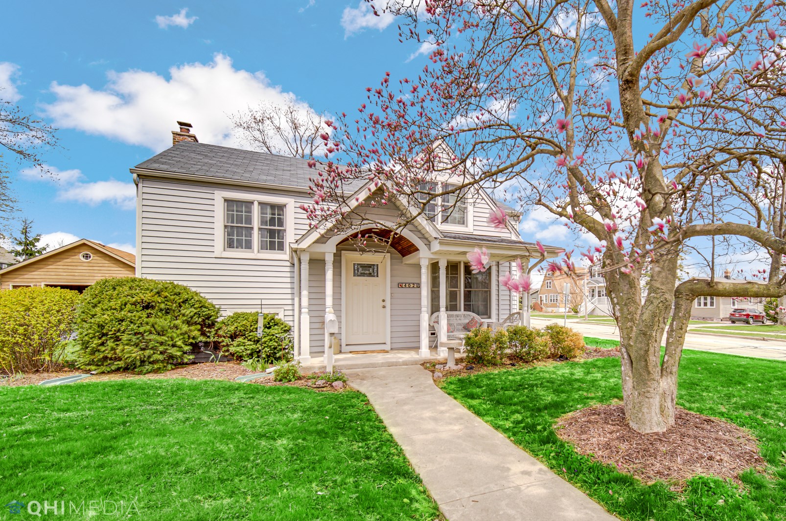 402 Sherman St, Downers Grove, IL 60515-3063