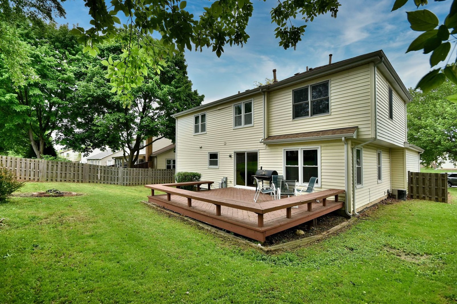 417 Bristol Way, Trout Valley IL  60013-1679 exterior