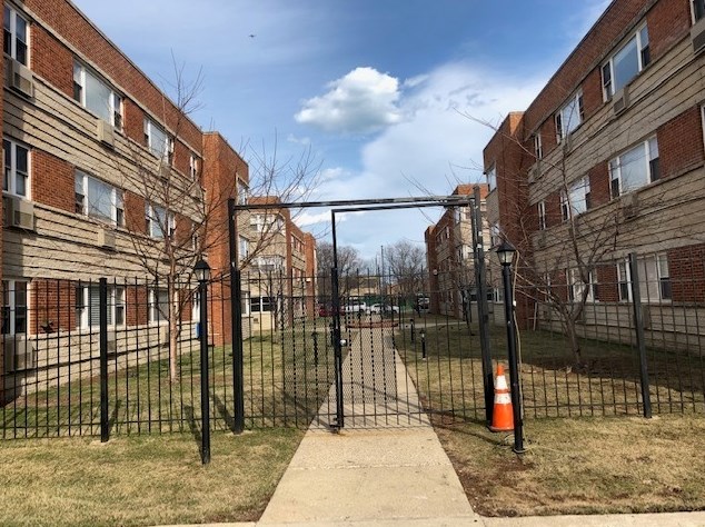 2401 W Balmoral Ave Apt 2e, Chicago, IL
