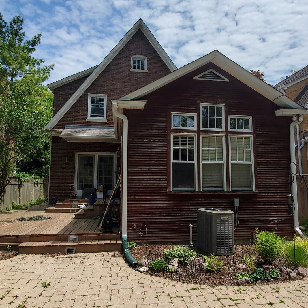 2328 Ridgeway Ave, Evanston, IL 60201-1856