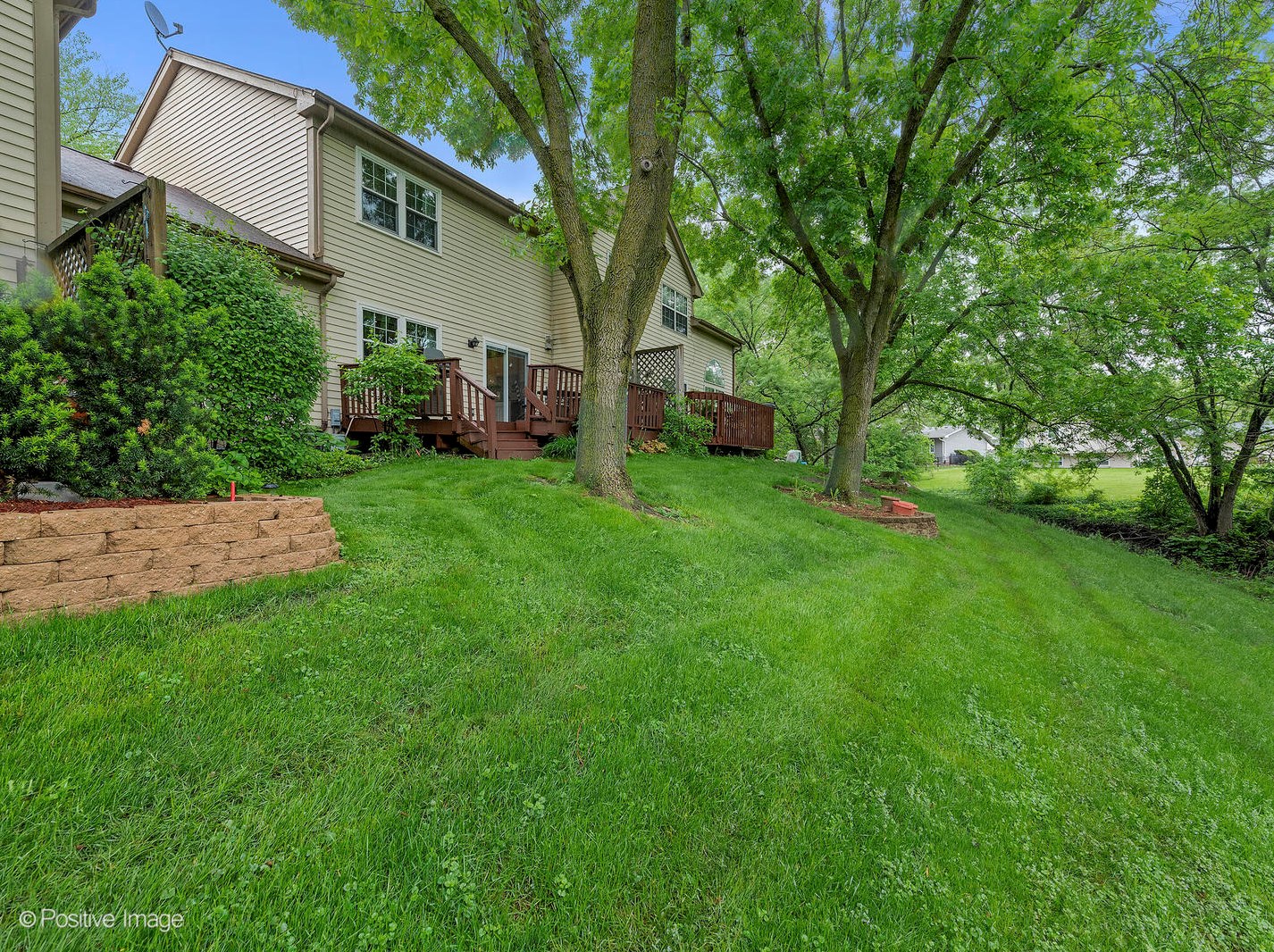 6518 Barclay Ct, Downers Grove IL  60516-2465 exterior