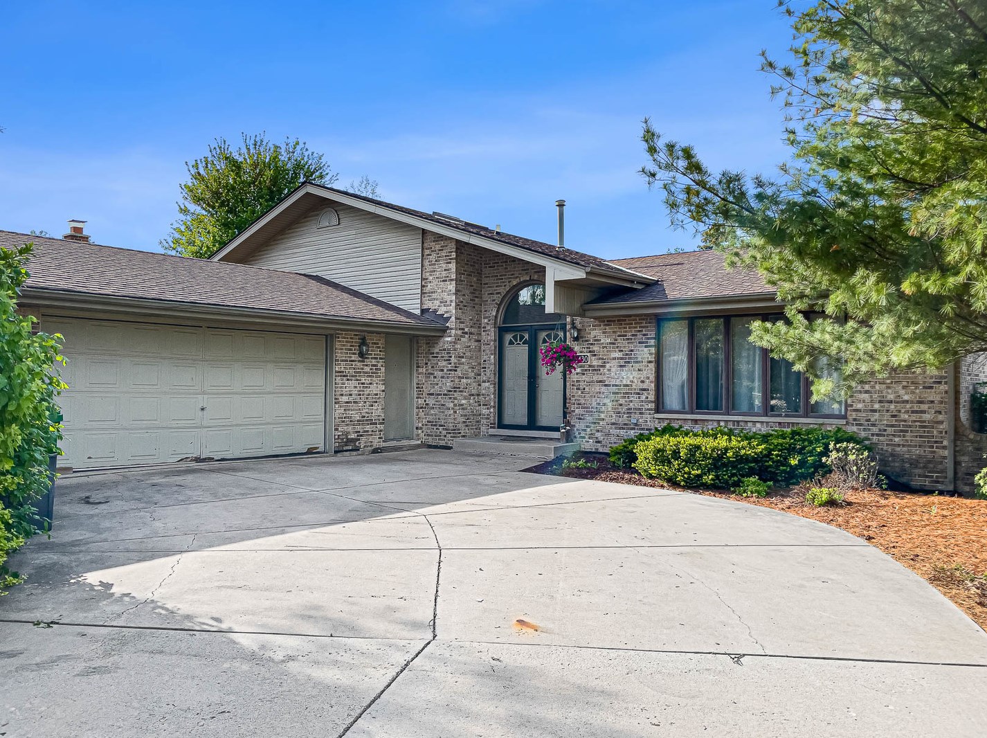13430 Maverick Trl, Romeoville, IL 60491-8796