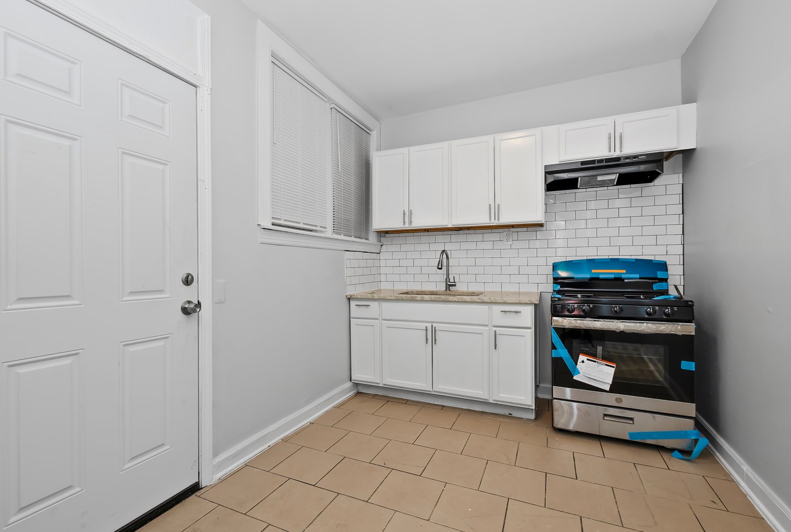 6359 W 64th St #1, Chicago, IL 60629