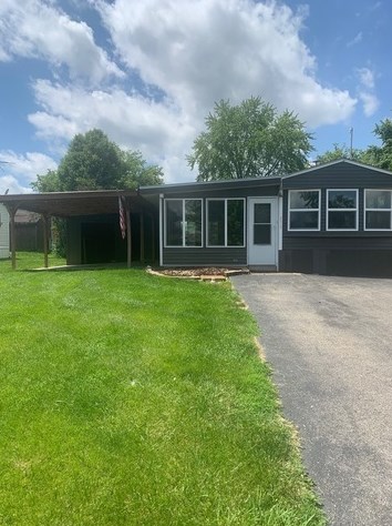 275 Misty Rdg, Volo, IL 60051-7869