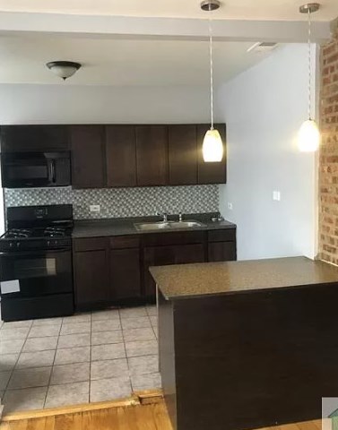 7926 S Luella Ave #2a, Chicago, IL 60617