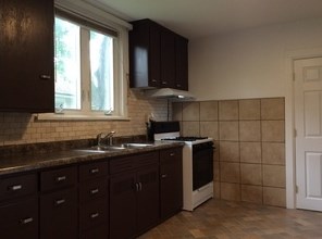 503 Clinton St, Romeoville, IL 60441-2821