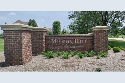 8 Mission Hills Drive - Photo 1