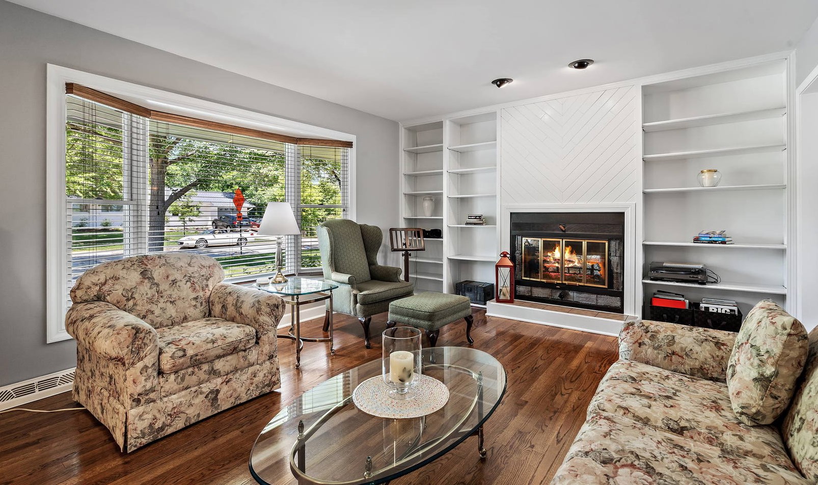 413 Austin St, Downers Grove, IL 60515-3863