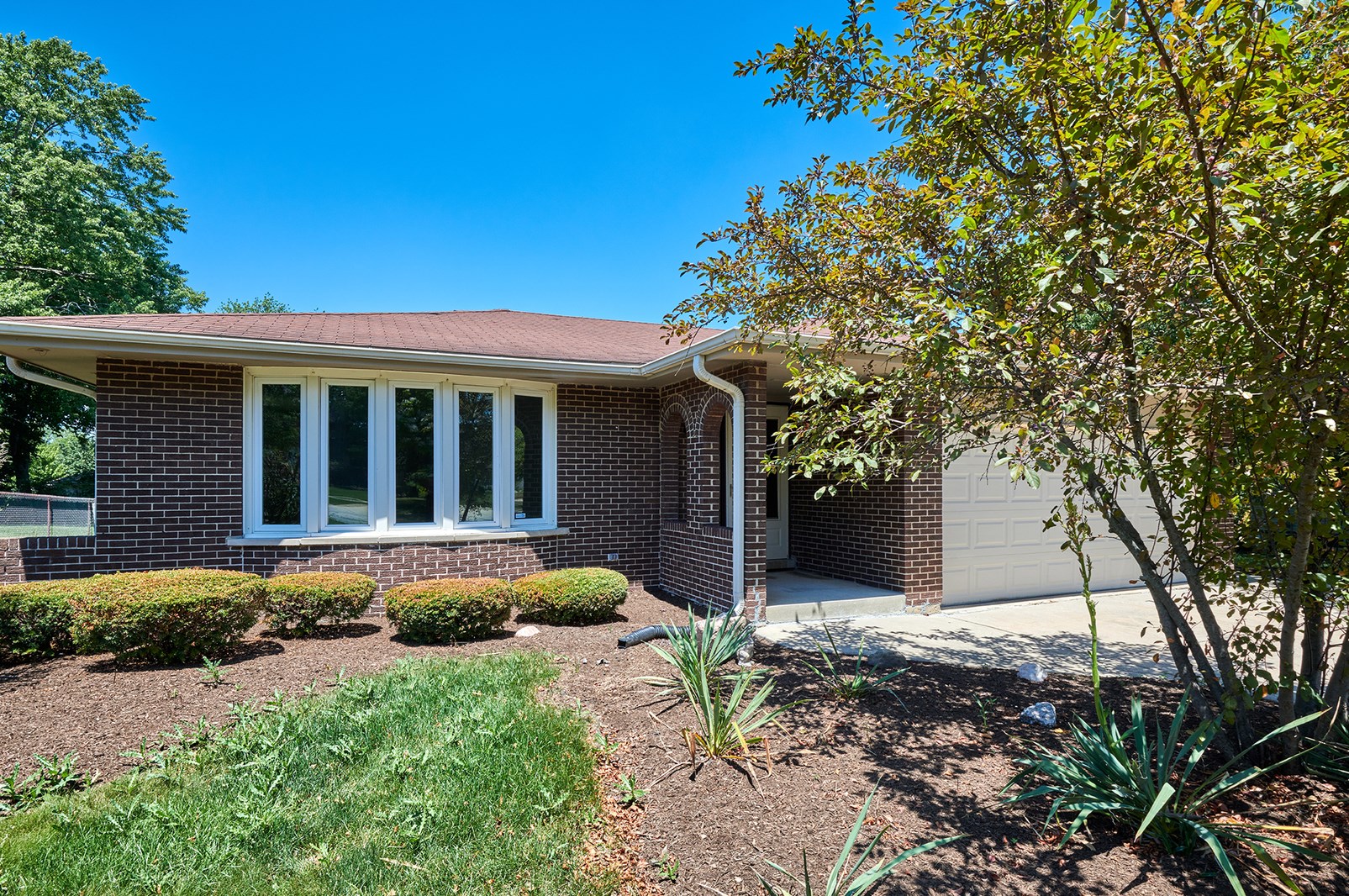 1310 67th Pl, Downers Grove IL  60516-3326 exterior