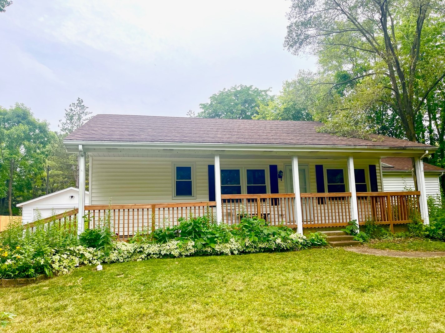 15239 W Walnut Dr, Bannockburn, IL 60015