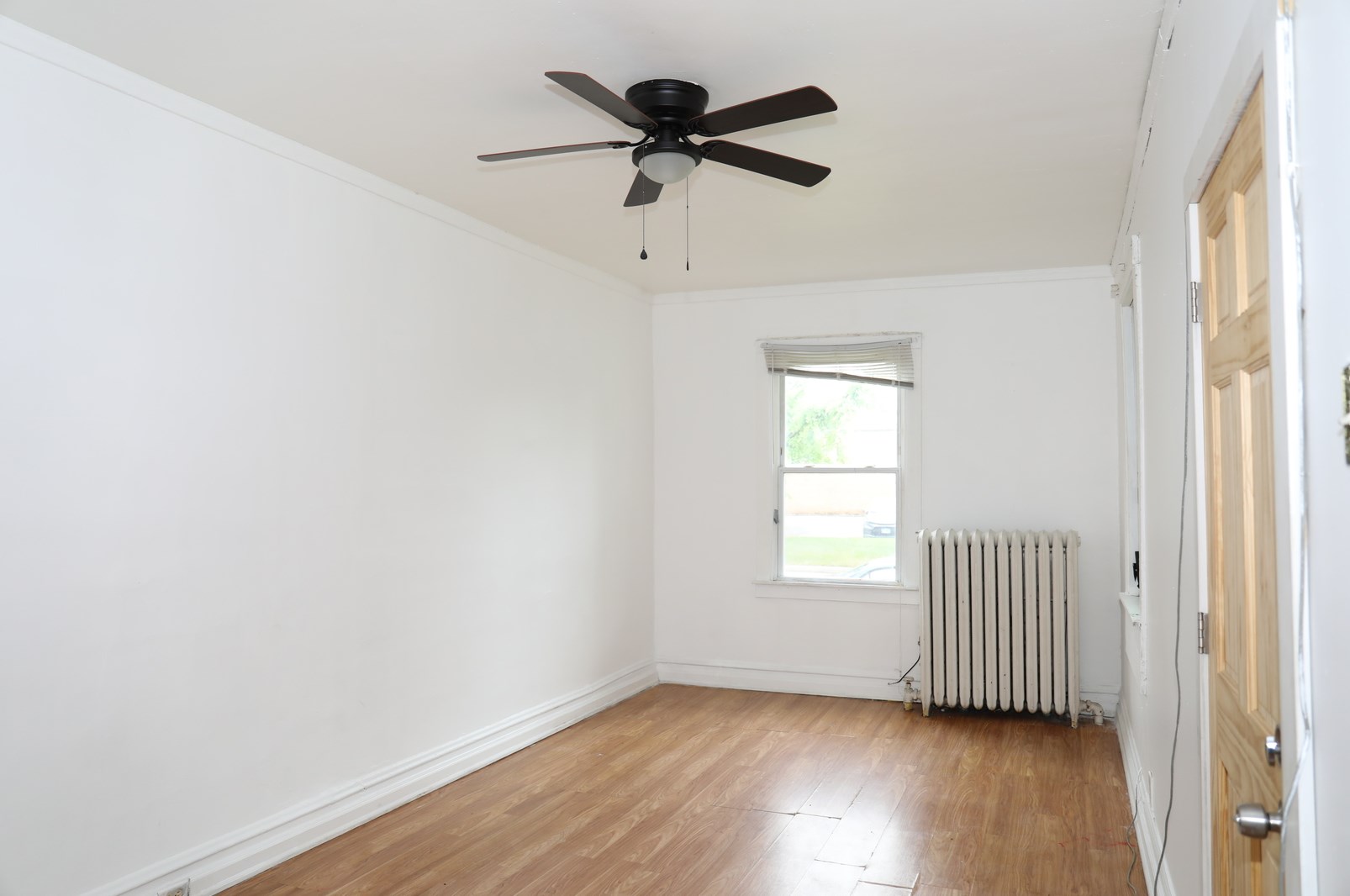 1112 Hartrey Ave #1, Evanston, IL 60202