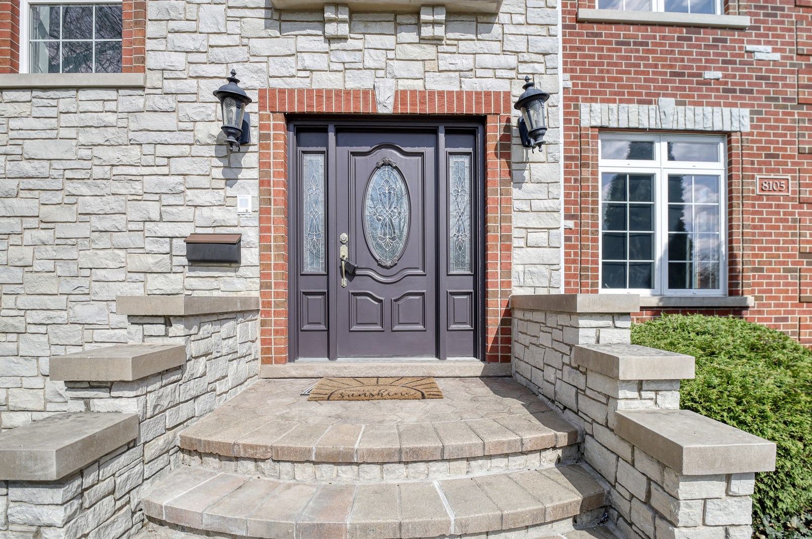 8105 N Oconto Ave, Niles, IL 60714