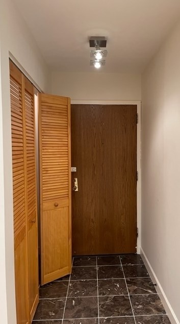 7460 Grand Ave Apt 201, Downers Grove, IL 60516