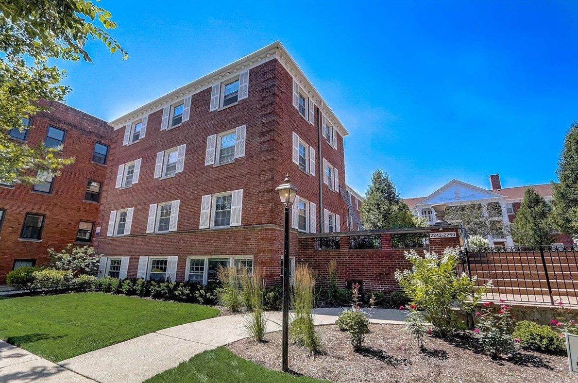 2242 Sherman Ave, Evanston, IL 60201-2439