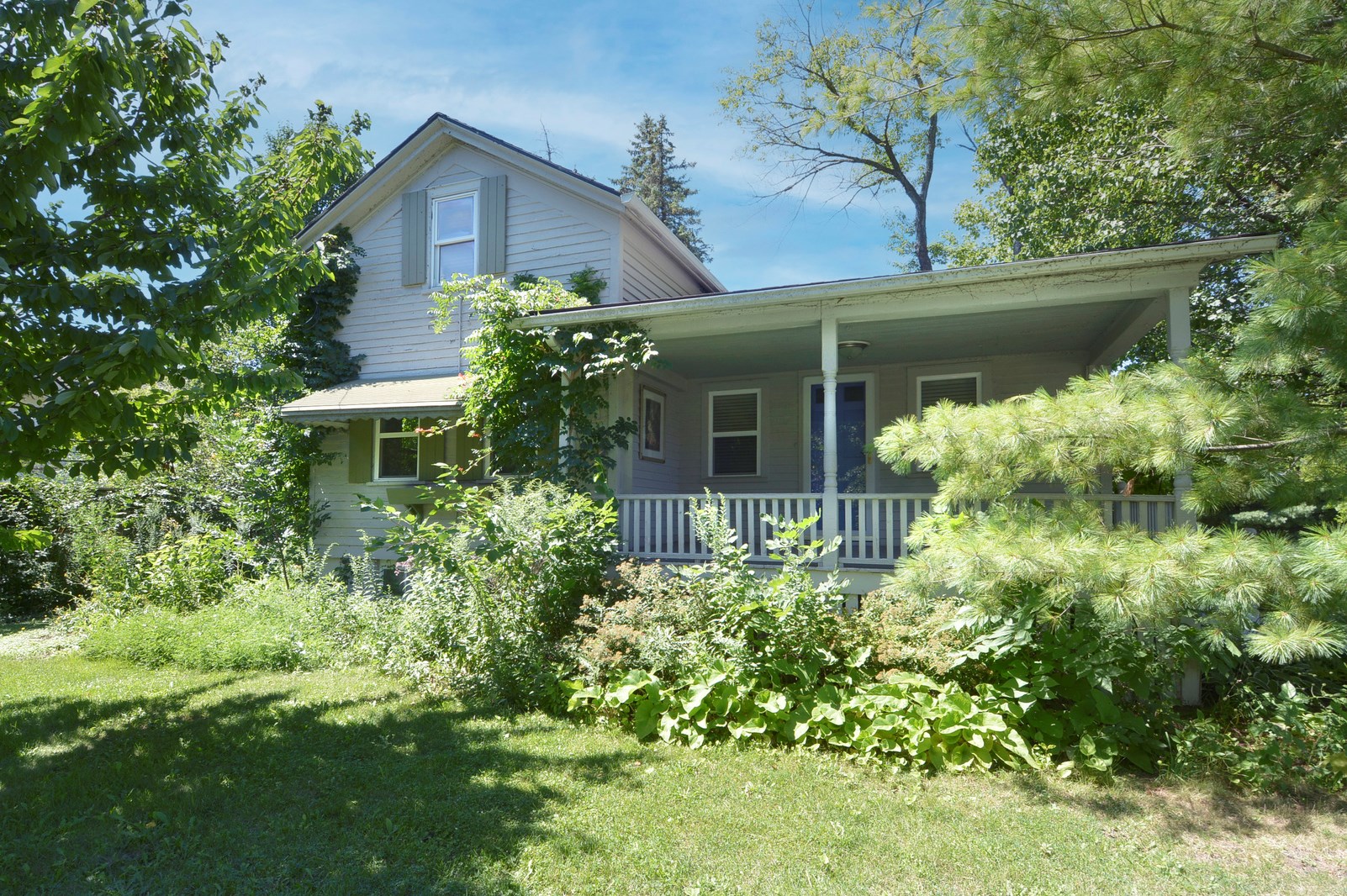 640 Cumnor Ave, Hoffman Estates, IL 60010-3043