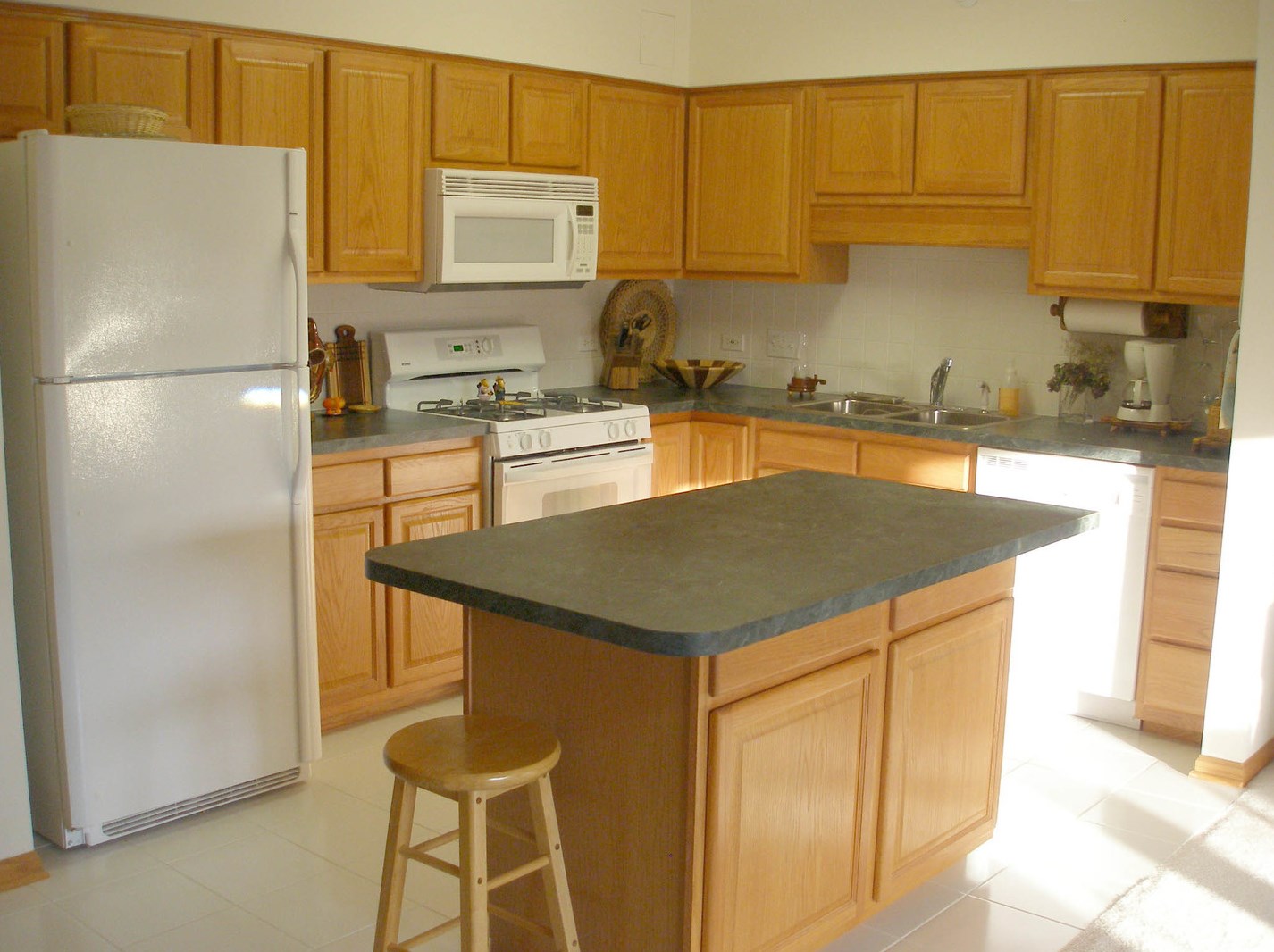 750 Pearson St Apt 812, Des Plaines, IL 60016