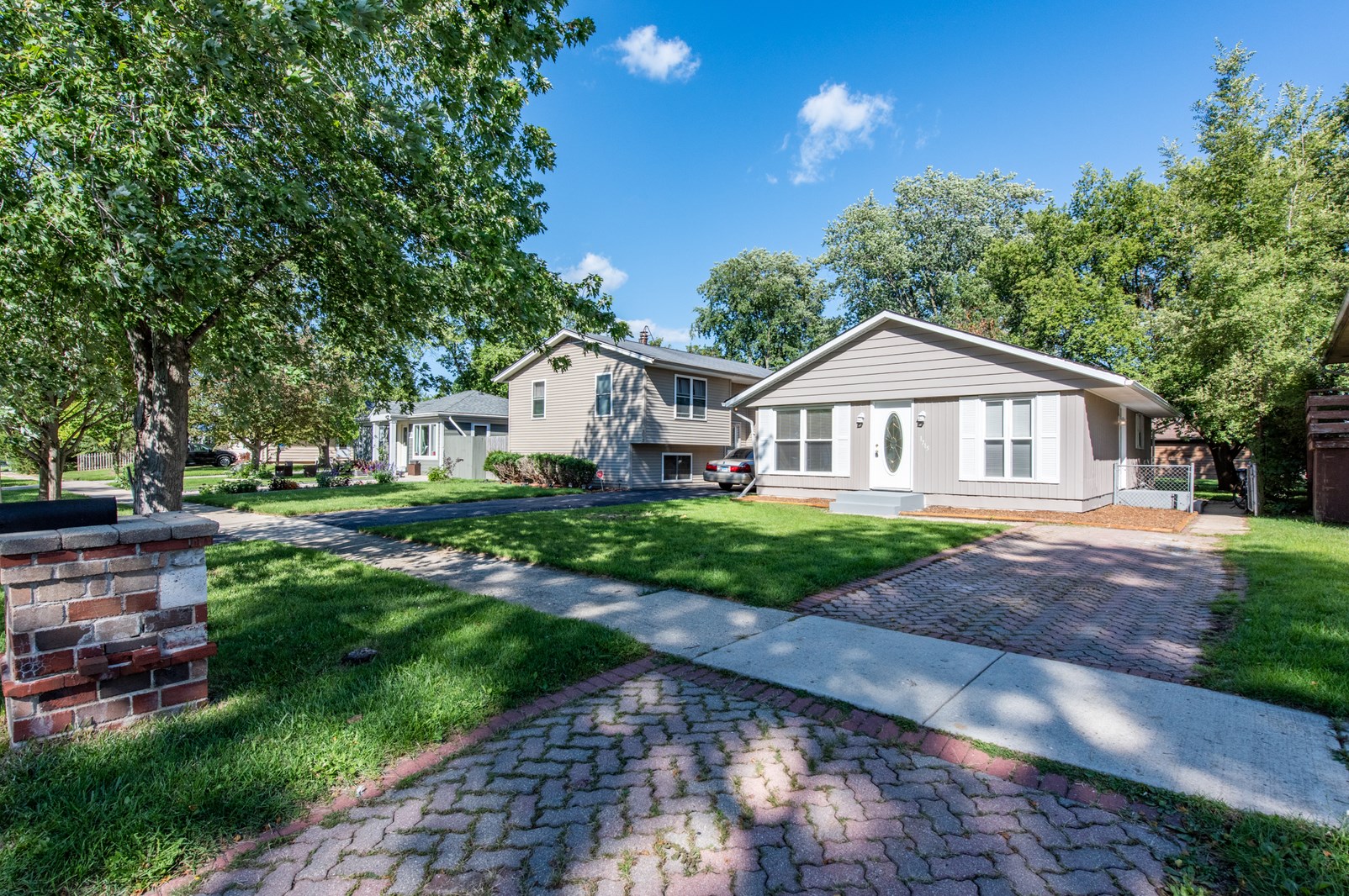 1715 Jethro Ave, Beach Park, IL 60099-1515