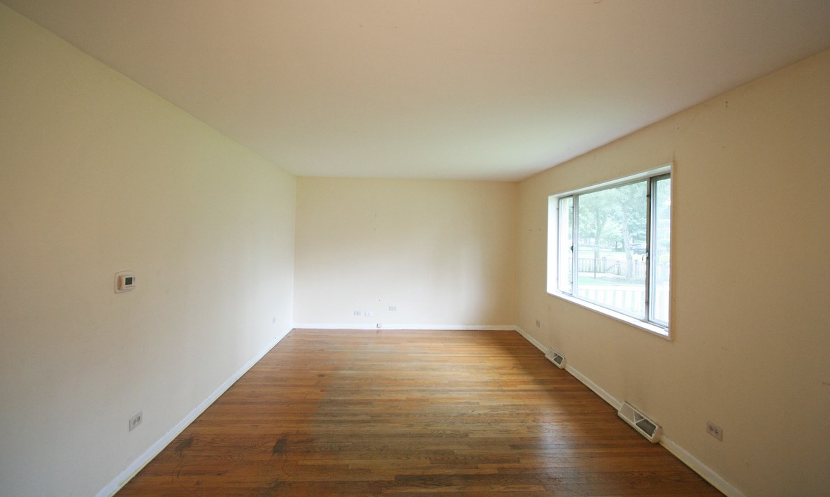 415 Justina St, Oak Brook, IL 60521-2418