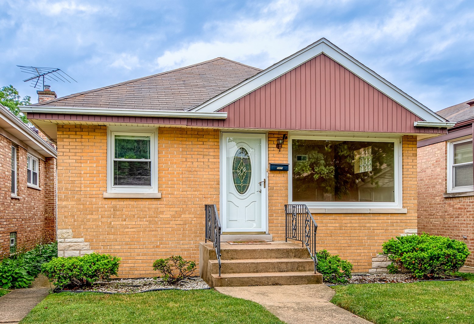 5419 W Rosedale Ave, Chicago, IL 60646