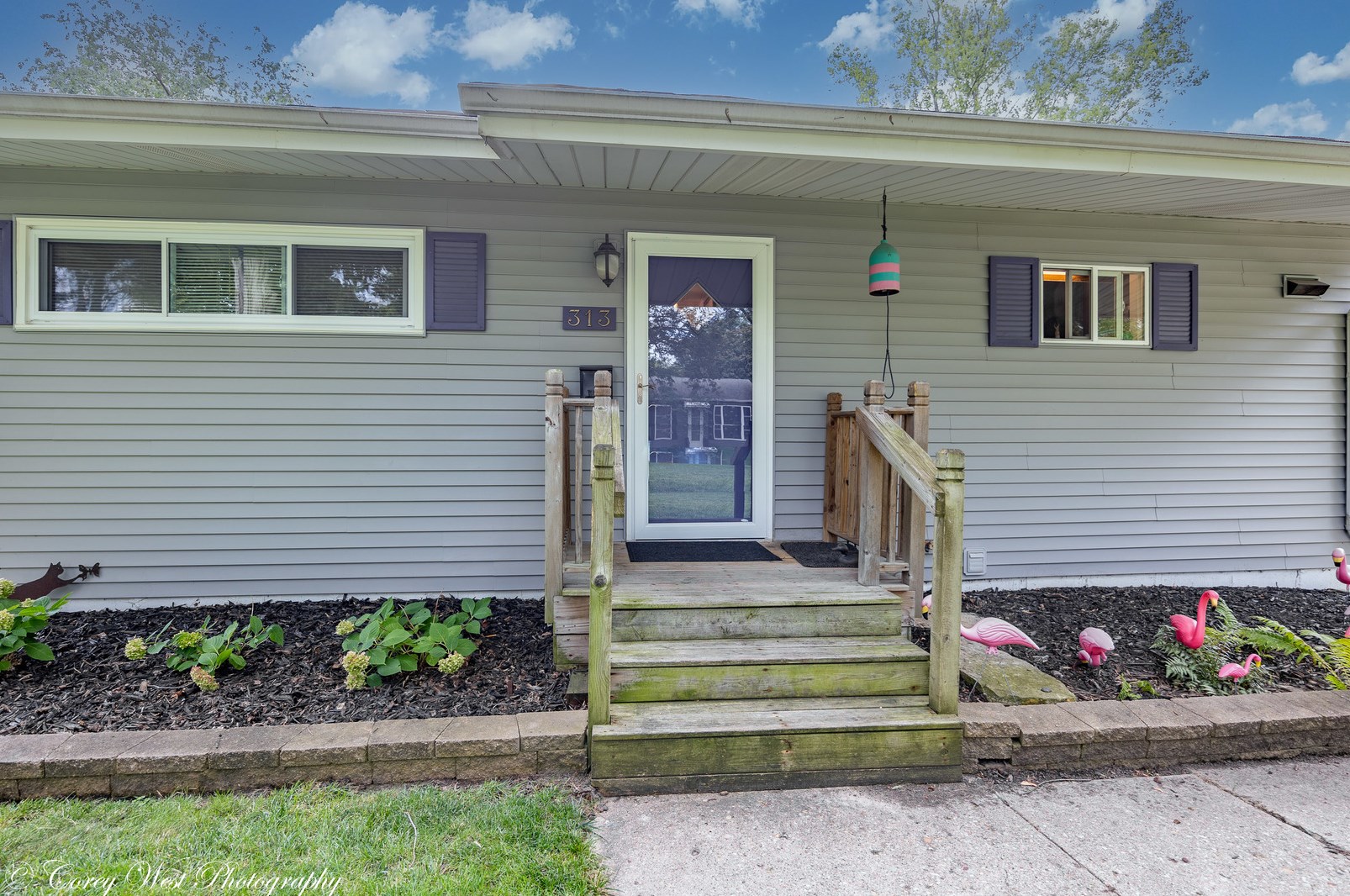 313 Knollwood Dr, Dekalb, IL 60115-1915