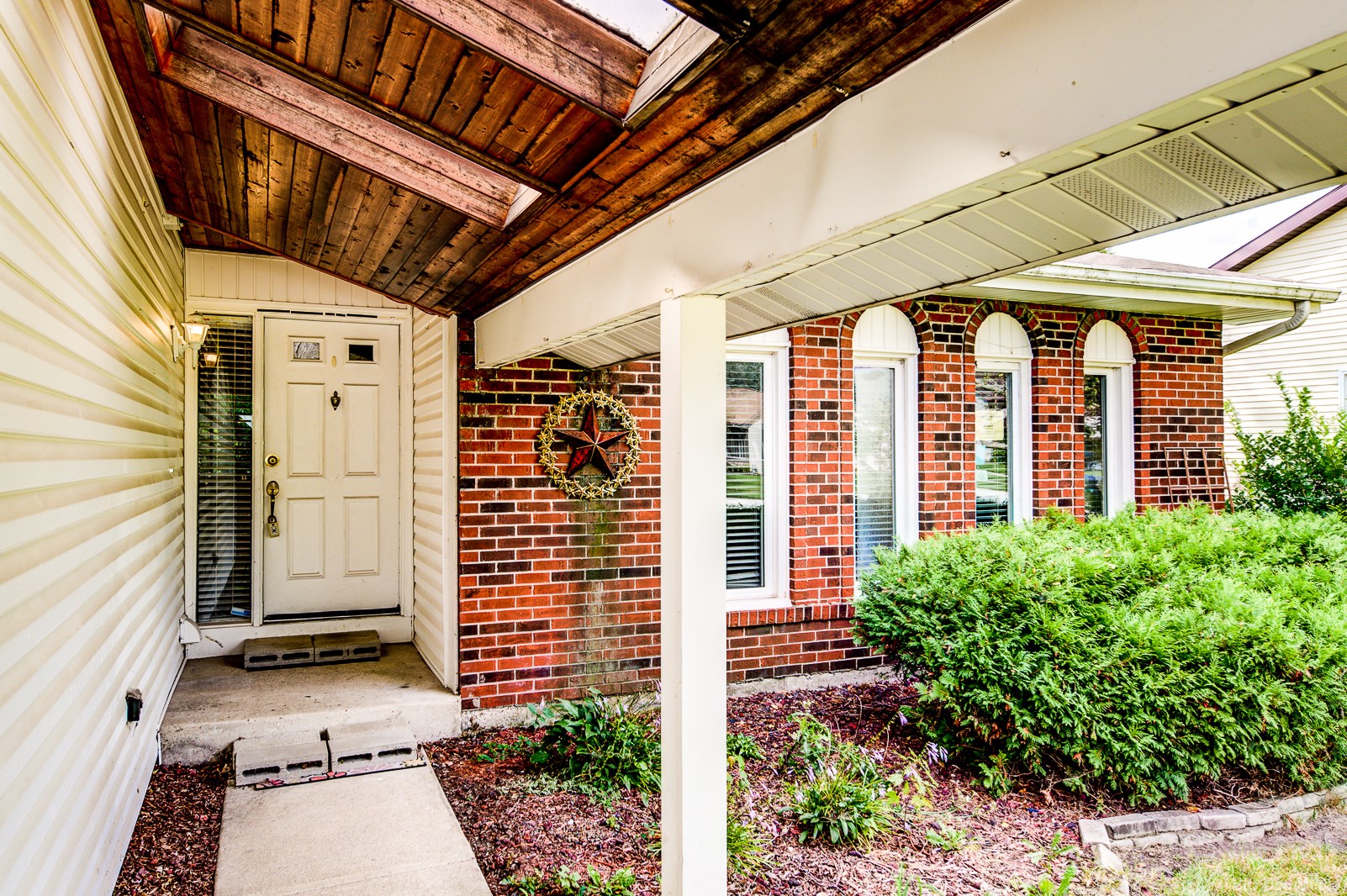 14456 Birchdale Dr, Romeoville IL  60491-9122 exterior