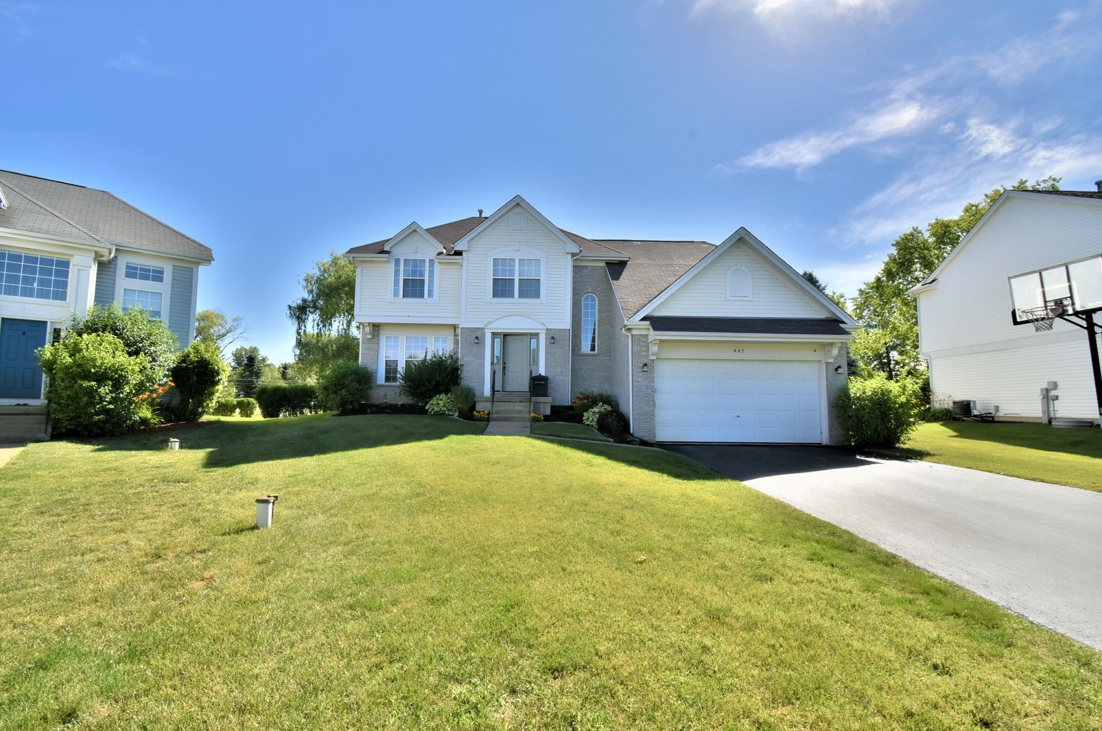 447 Farnsworth Cir, Hoffman Estates, IL 60010-1078
