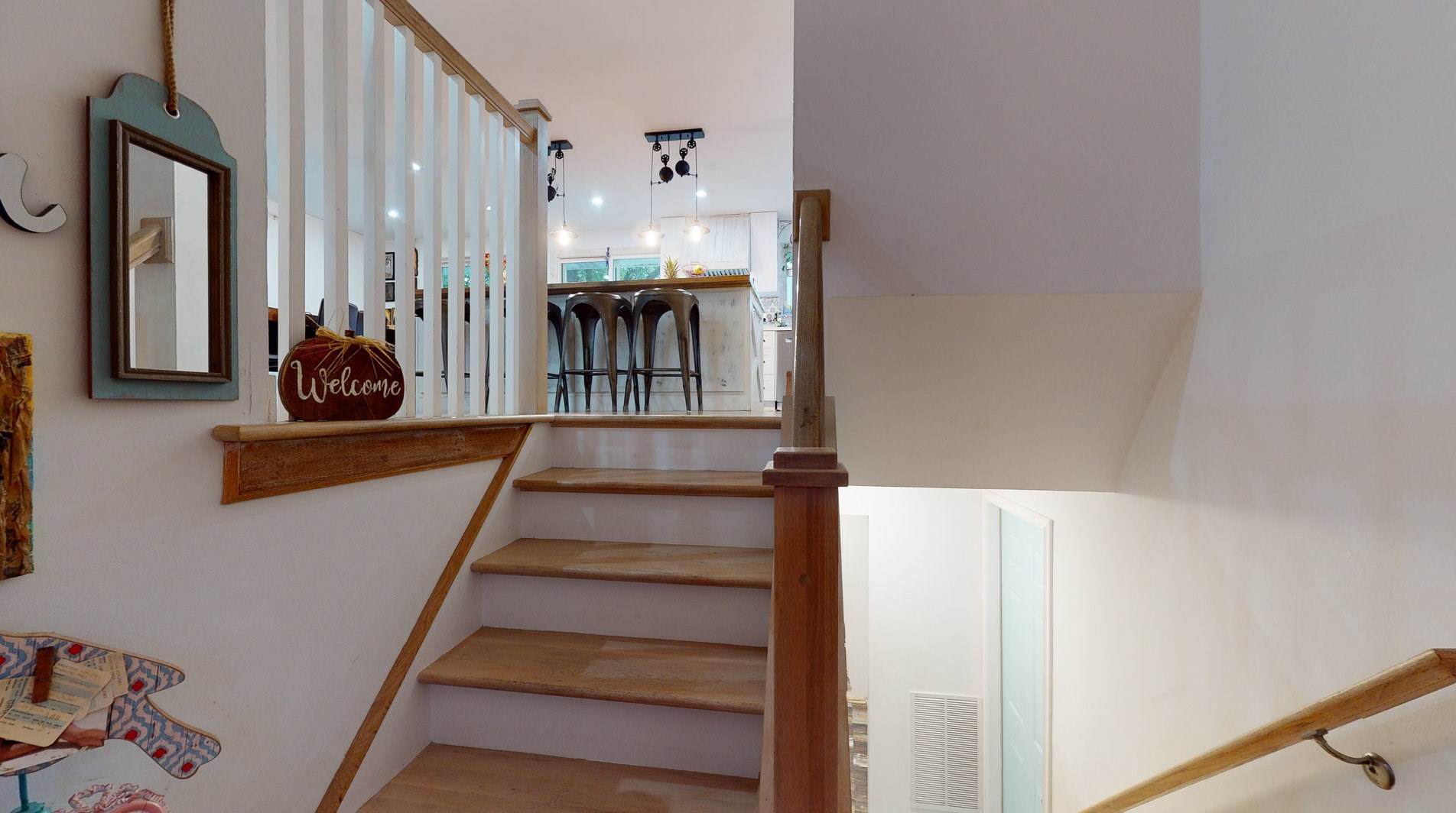 327 Springinsguth Rd, Schaumburg, IL 60193-1208