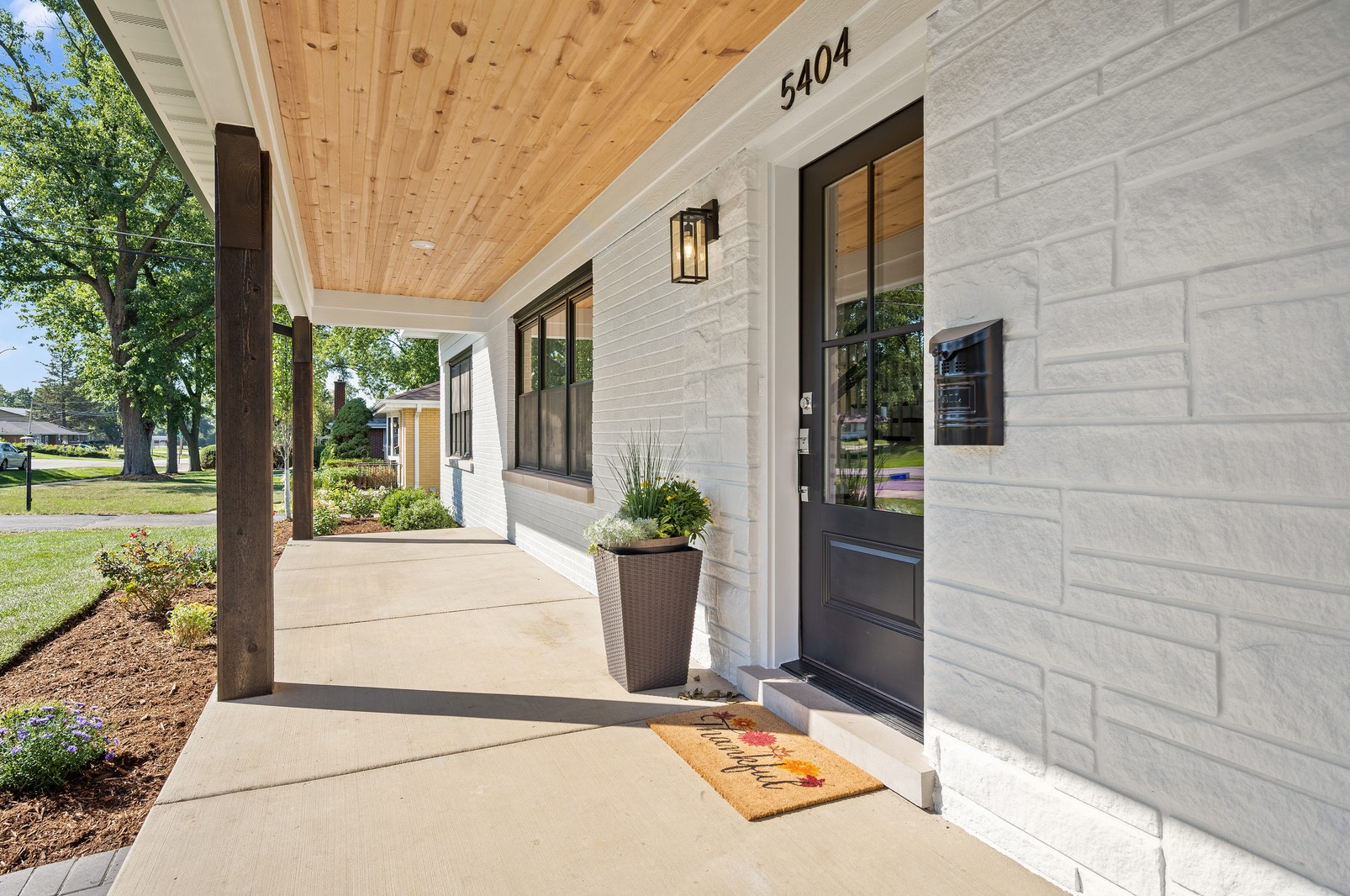 5404 Victor St, Downers Grove, IL 60515-5303