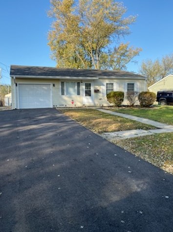 303 Robson Dr, Romeoville, IL 60441-3317