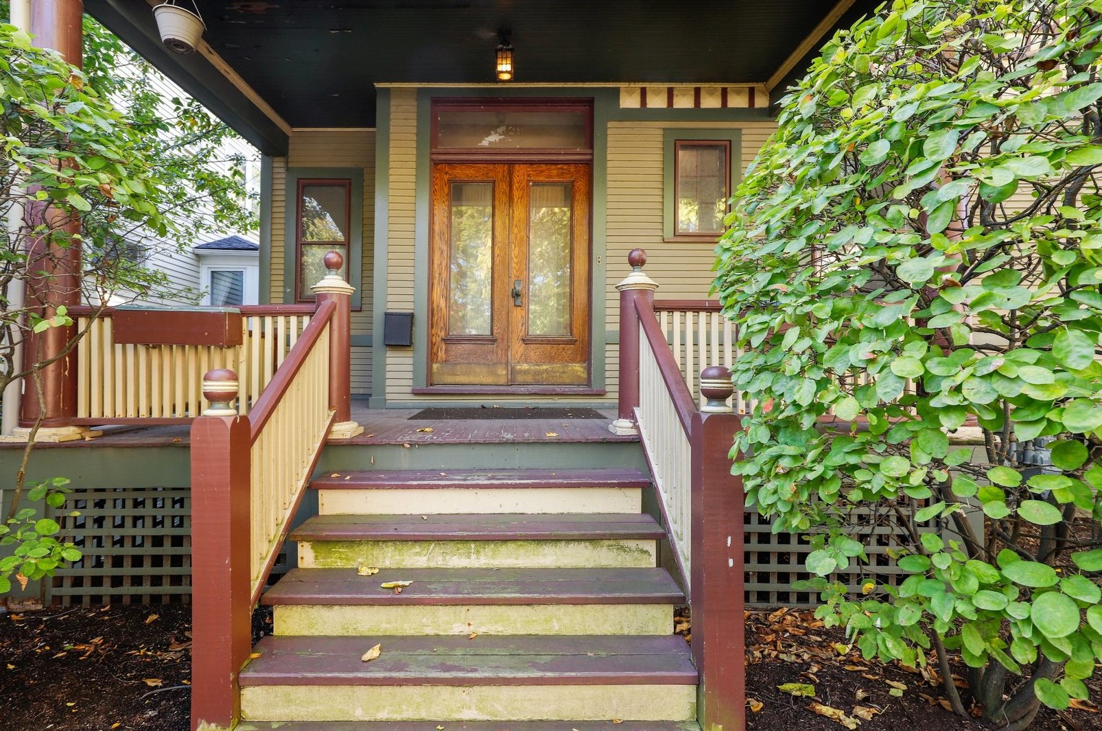 528 Greenwood St, Evanston, IL 60201-4730
