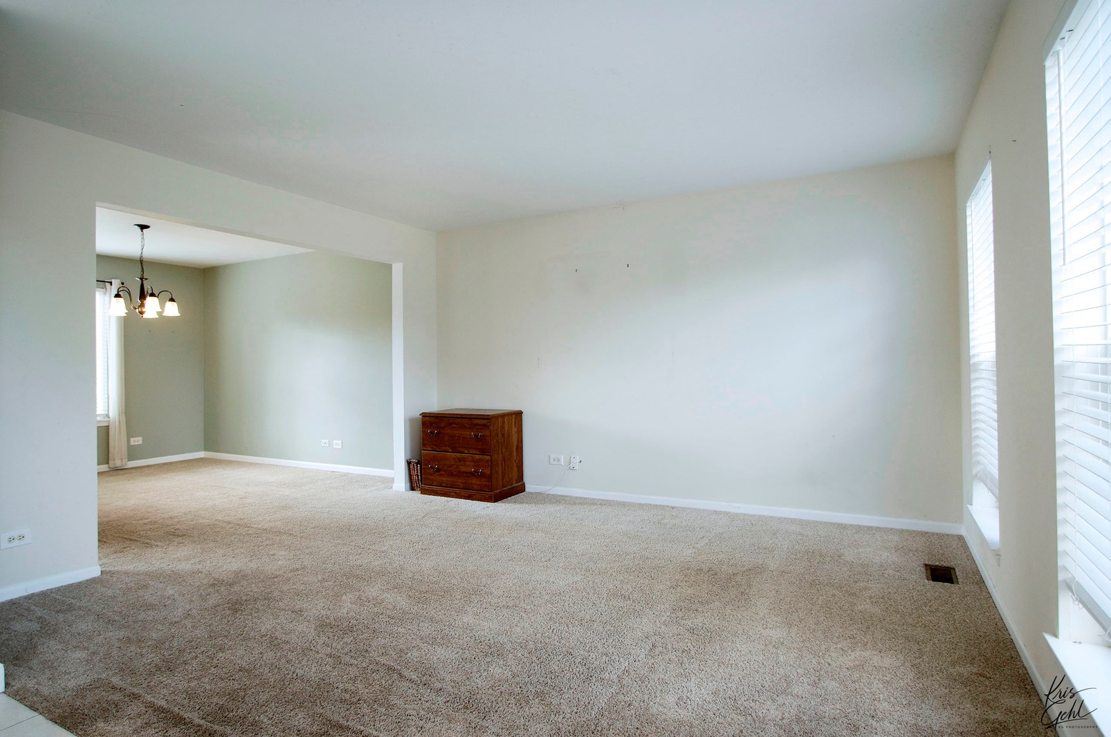 219 Denise Dr, Volo, IL 60073-5616