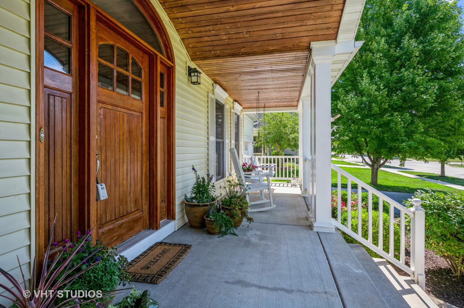 856 Citizen Ave, Elburn, IL 60119-7812