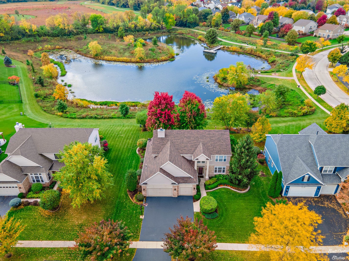 1365 Mulberry Ln, Trout Valley, IL 60013-6507