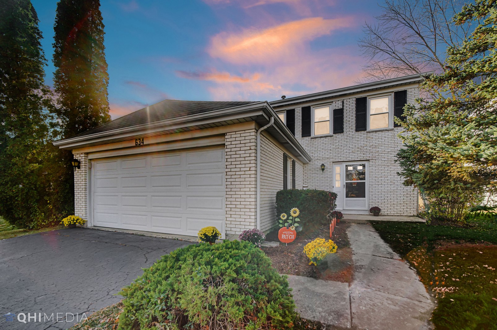 634 Shining Water Dr, Carol Stream IL  60188-9142 exterior