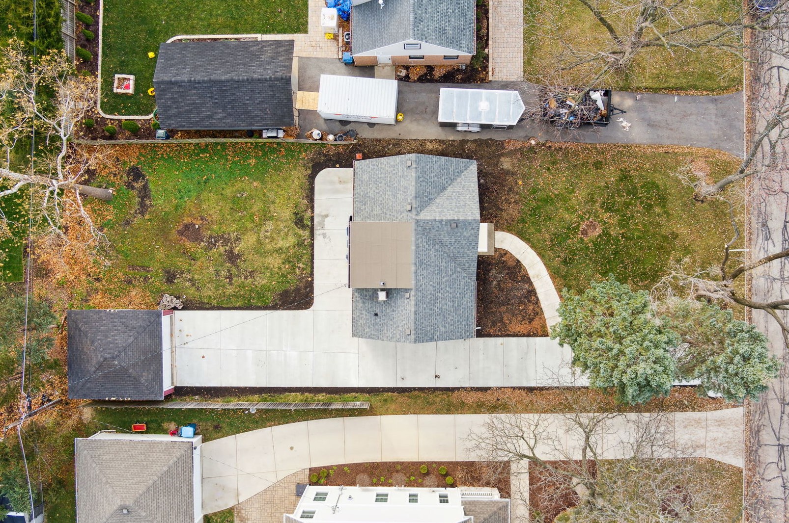 811 Justina St, Oak Brook IL  60521-2426 exterior