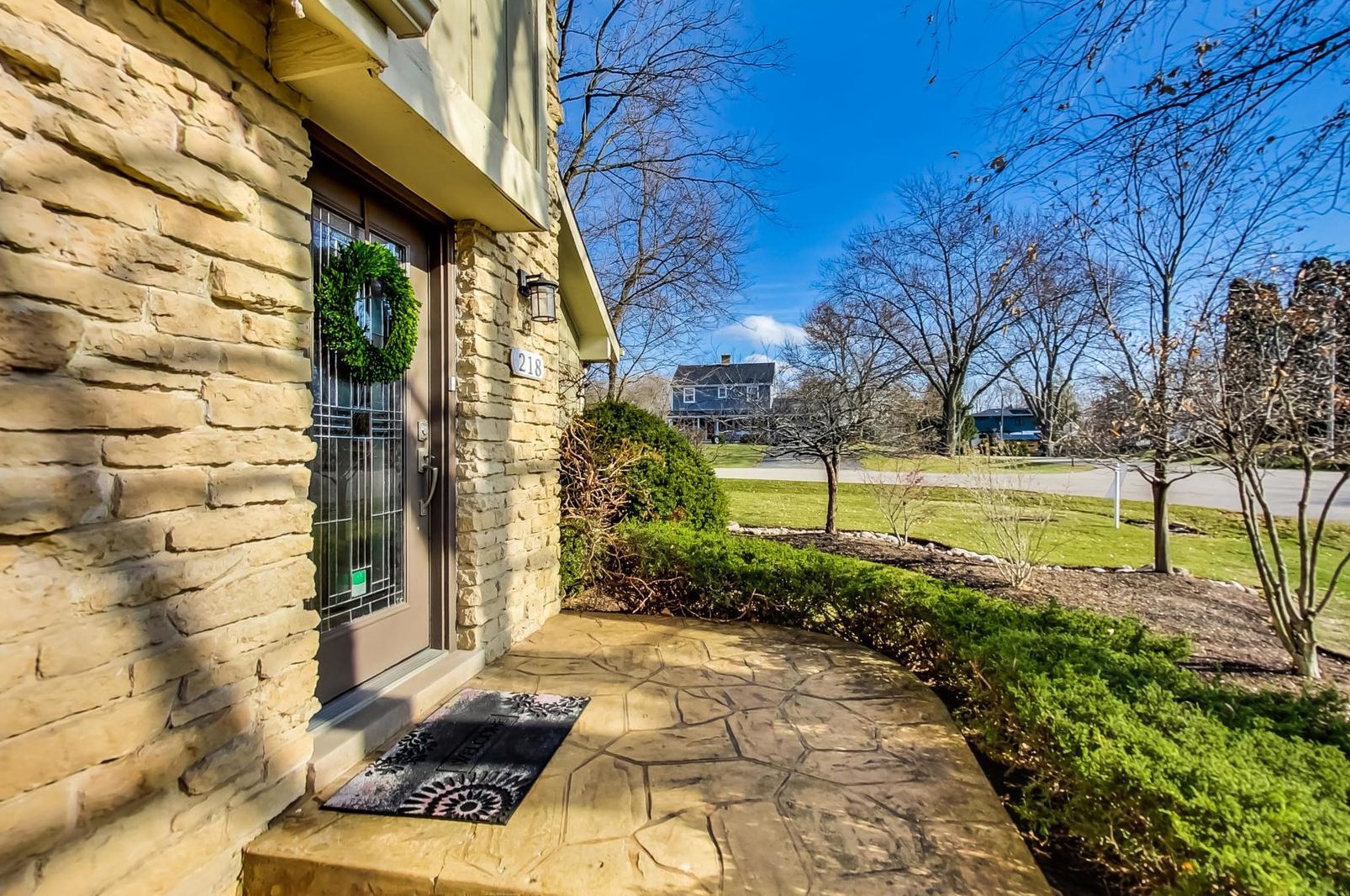218 Yale St, Hoffman Estates, IL 60010-5065