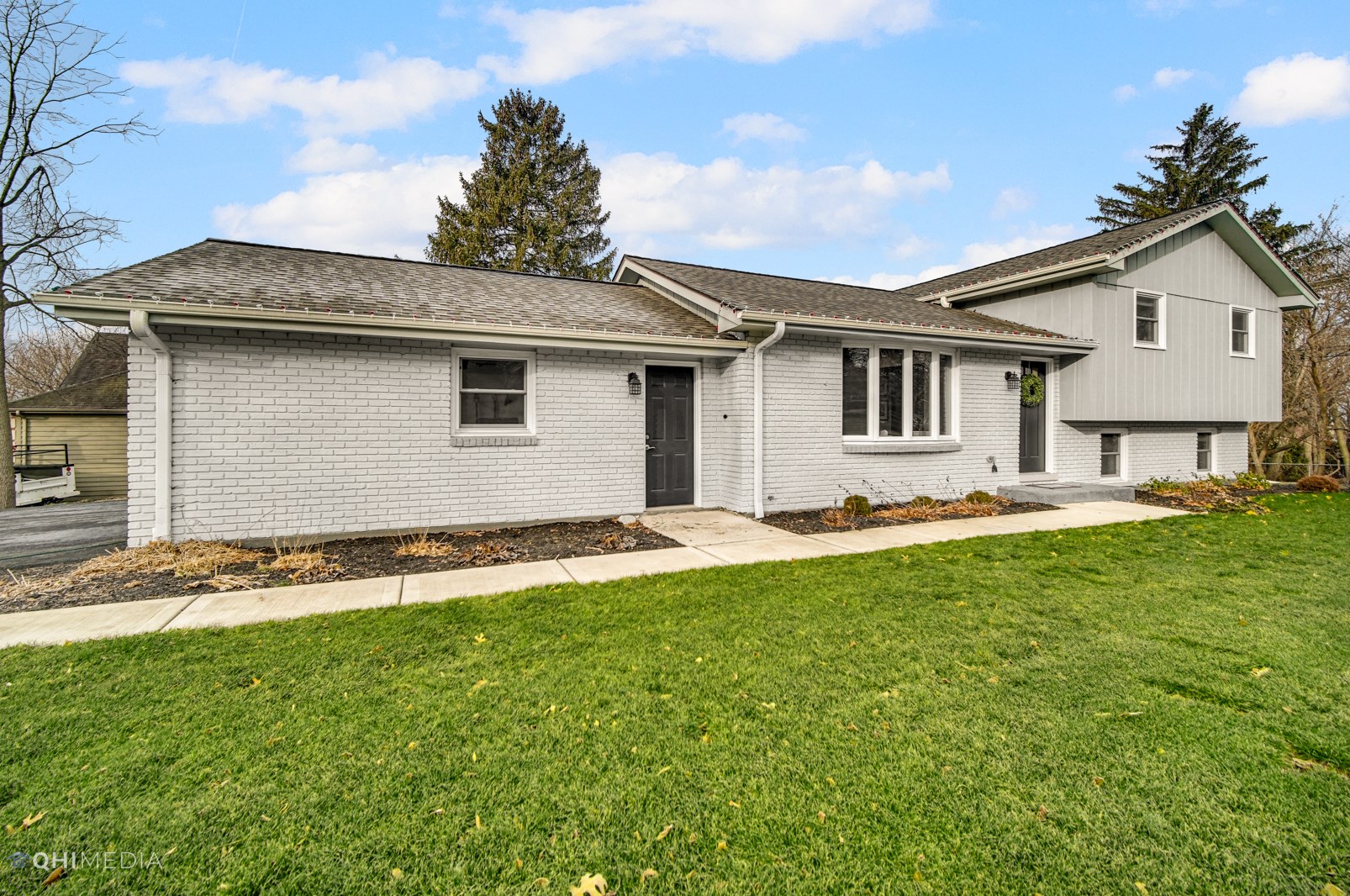 800 Gamble Dr, Lisle IL  60532-2307 exterior