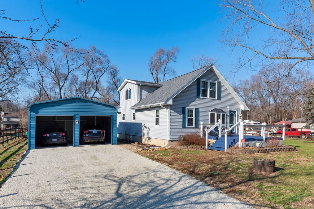 34340 Rivals Rd, Lorenzo, IL 60481-9600