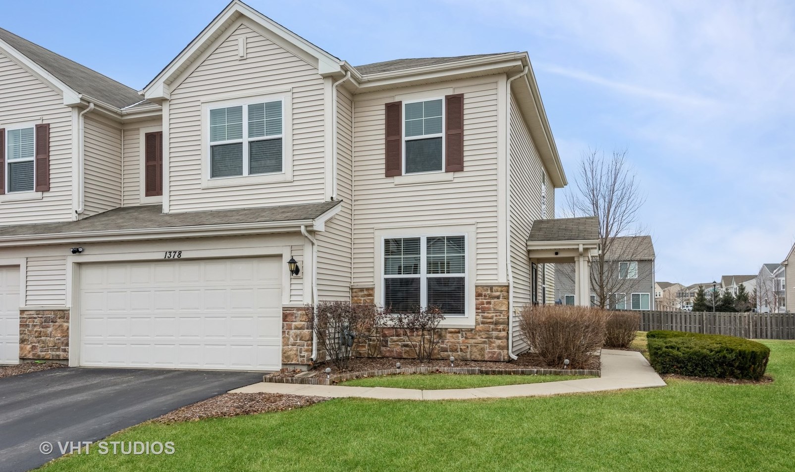 1378 Newport Cir, Pingree Grove, IL 60140